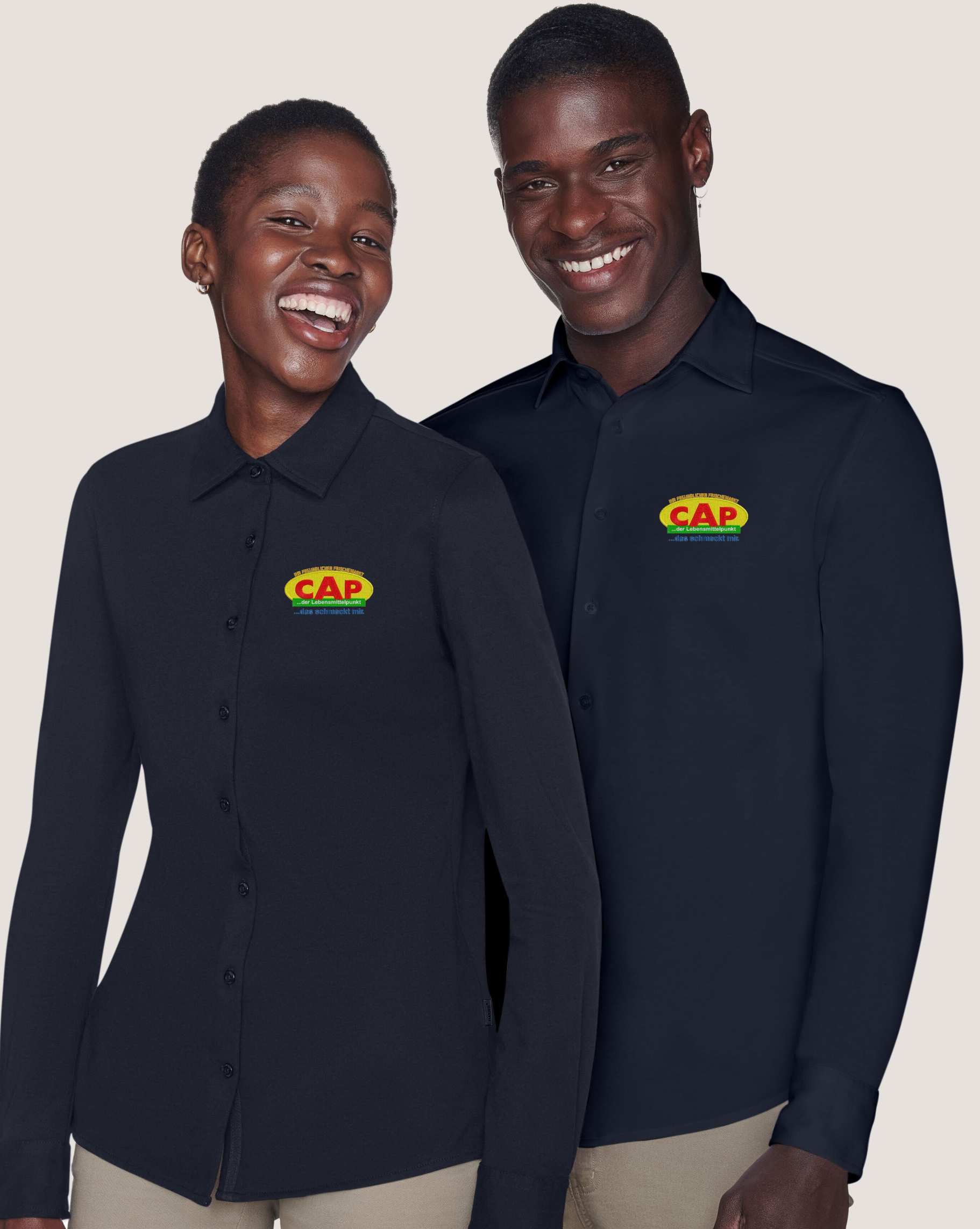Hemden und Blusen mit eigneem Logo für Verkäufer